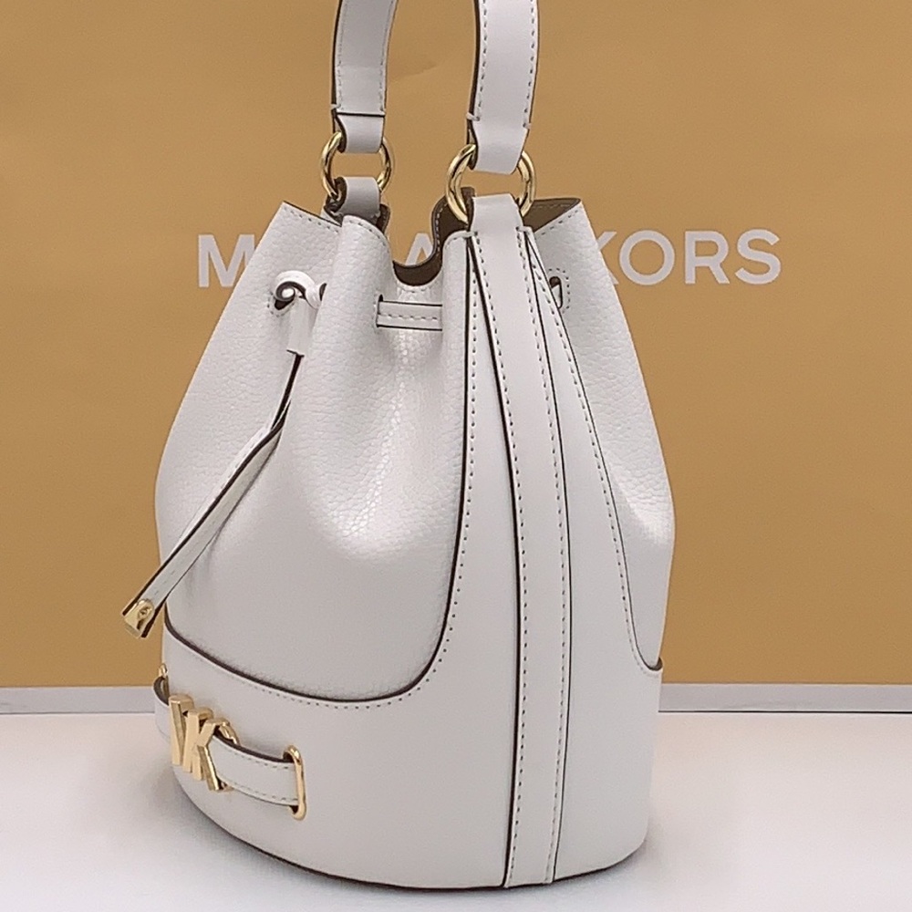 MICHAEL KORS  Reed Medium Pebbled Leather Bucket Bag Optic White NWT - Picture 5 of 16